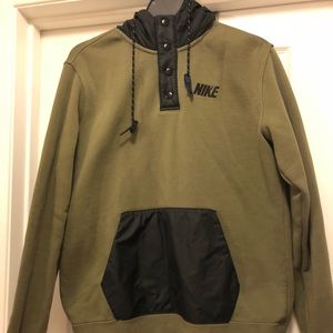 Nike men’s olive green hoody